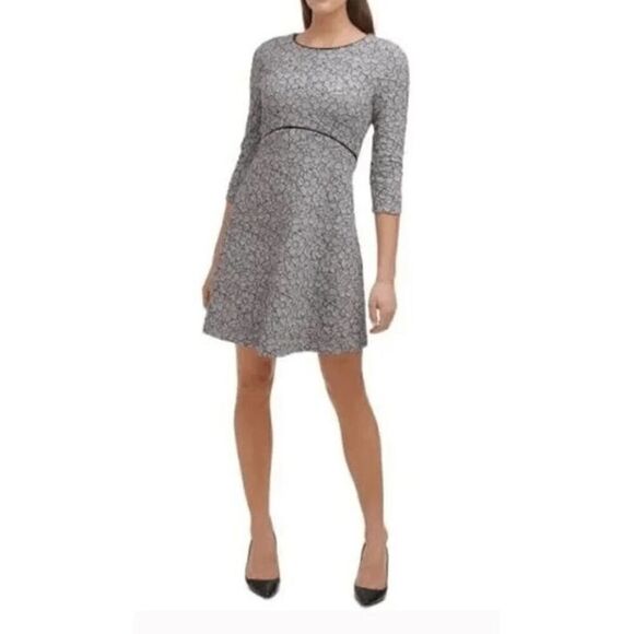 Tommy Hilfiger Petite Printed Fit & Flare Dress 10P - Picture 1 of 10